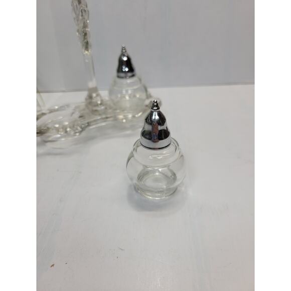 Vintage Cambridge Caprice Center Handle Tray, Shakers - Picture 3 of 4